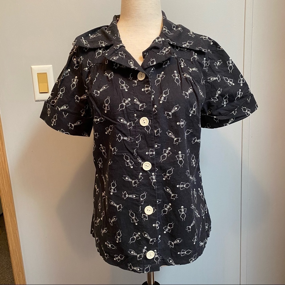 Hot Topic Skeleton Prints Short Sleeve Shirt Size Small